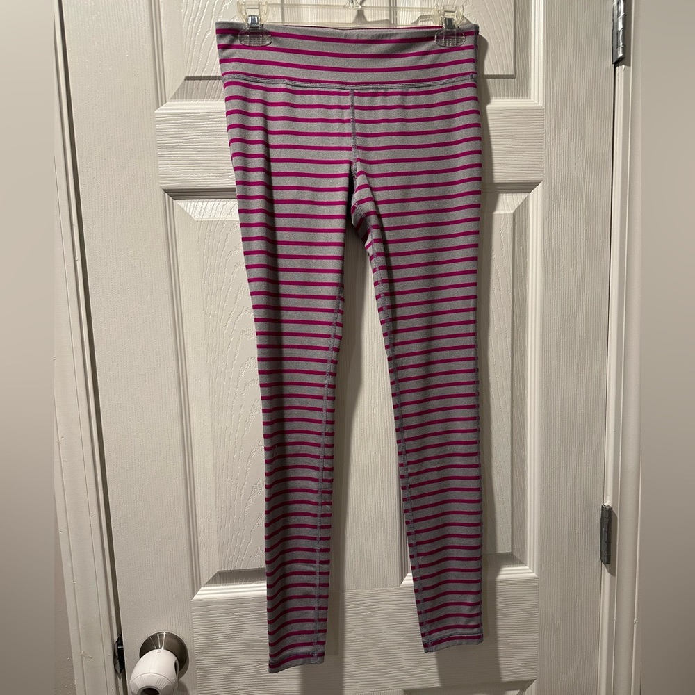 Under armour leggings size small